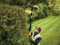 DeWALT® XR Pole Hedge Trimmer 18V