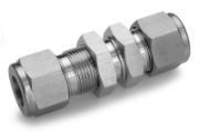 Ham-Let Let-Lok® Metric Union Bulkhead